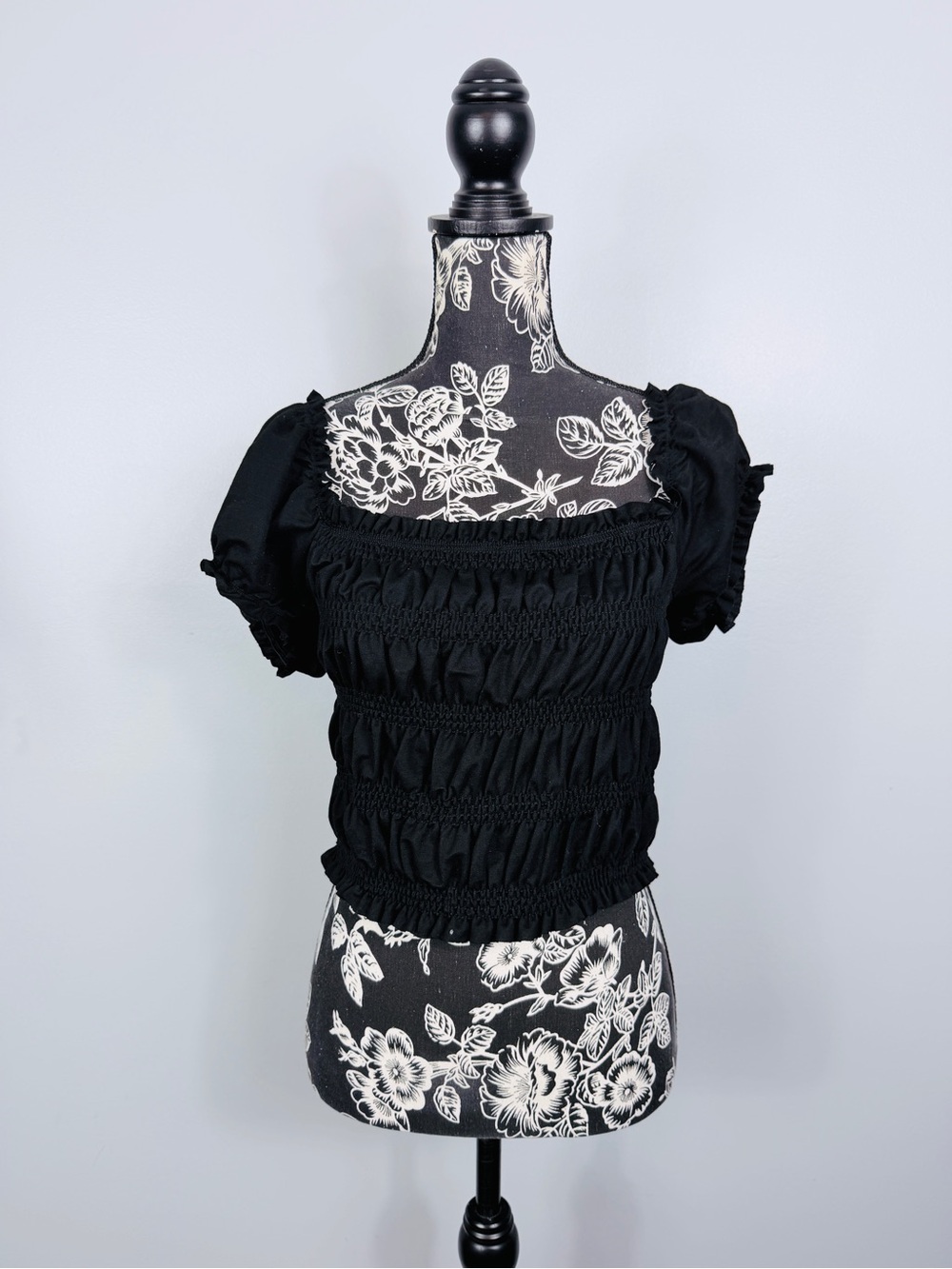 She + Sky black smocked off shoulder ruched crop top size large